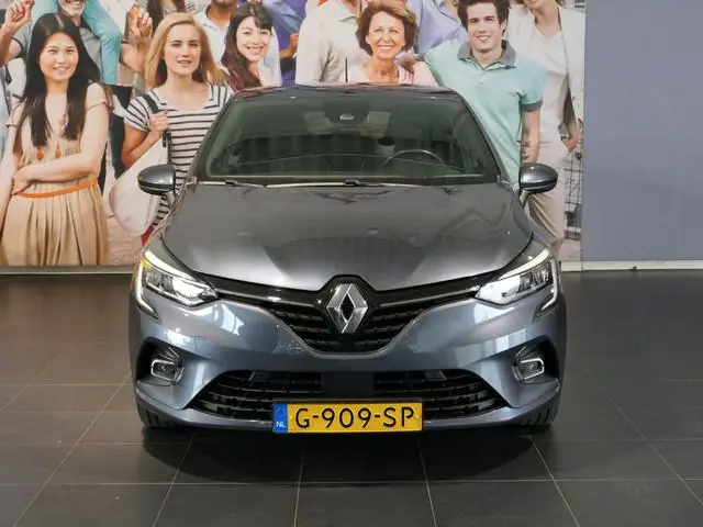 Renault Clio 1.3 TCe Intens *Dealer onderhouden!* - Trekhaak - Camera - Sensor V+A - Getinte ramen a...
