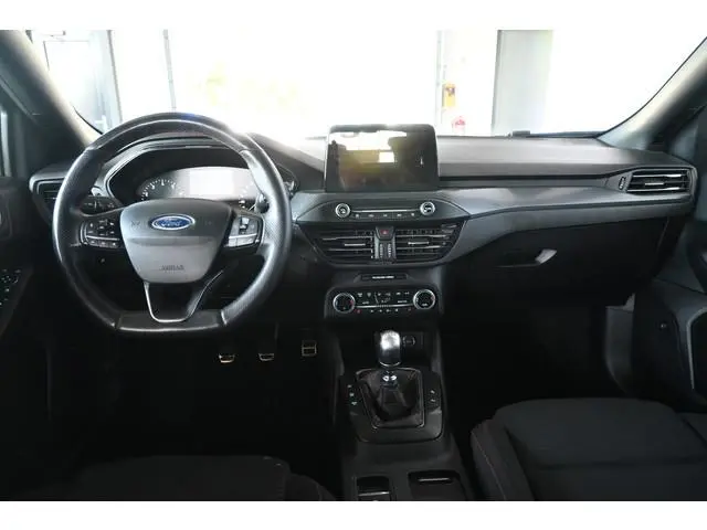 Ford Focus 1.0 EcoBoost ST Line Business Clima CarPlay Camera Led Navigatie Cruise Trekhaak Goed ond...