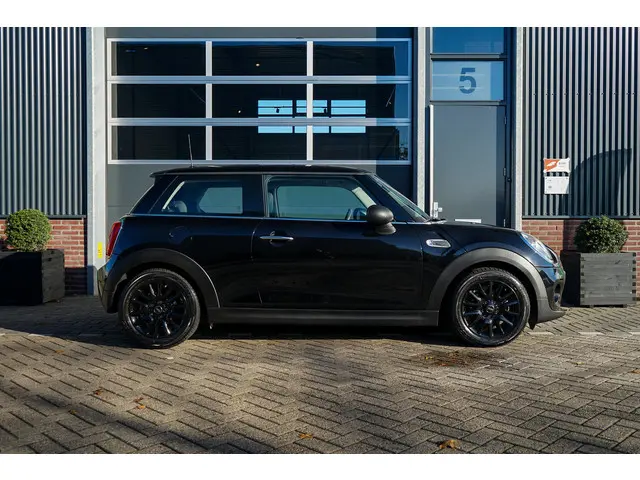 MINI One