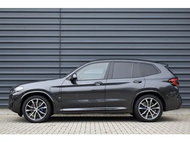 BMW X3 xDrive30e M Sport | Pano | M-Stoelen | ACC | Harman/Kardon | Memory | Head-Up | 20'' Wielen |