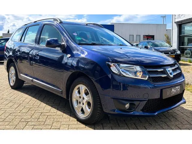 Dacia Logan MCV 0.9 TCe Prestige 90PK | NL AUTO | NAP | Onderhoudshistorie | Trekhaak | Navigatie |...
