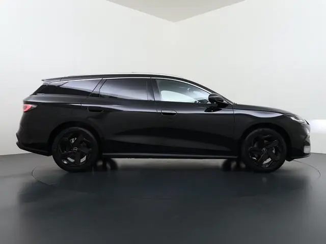 BYD SEAL