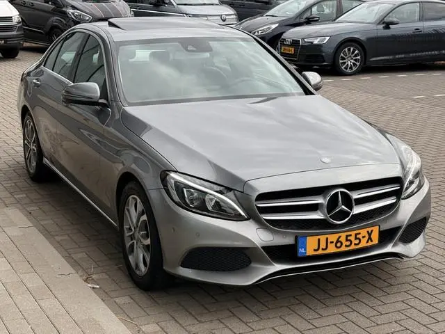 Mercedes-Benz C-Klasse