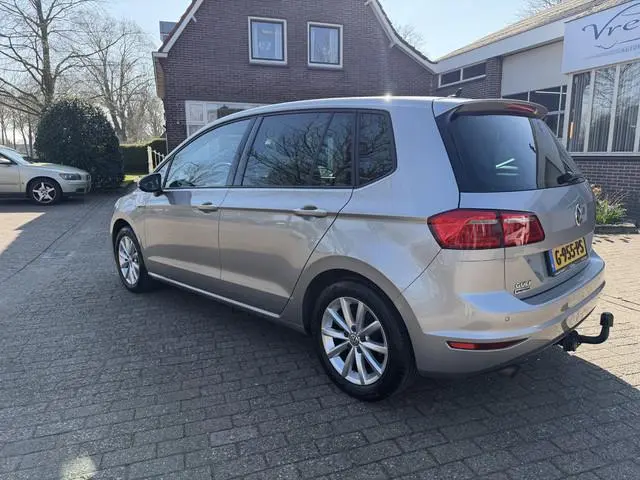 Volkswagen Golf Sportsvan 1.2 TSI Business Edition Connected Navi l automaat l trekhaak