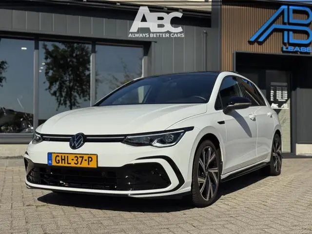 Volkswagen Golf 1.5 eTSI R-Line Business Pano Sfeer