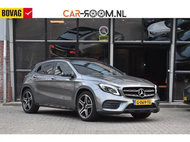 Mercedes-Benz GLA-klasse 180 AMG Line Pano Keyless Camera LED