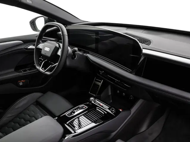 Audi A6 Sportback e-tron S edition 286 PK · Privacy glas · Remzadels rood · Sportstoel leder zwart