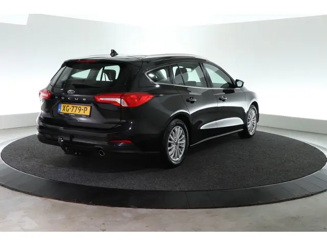 Ford Focus Wagon 1.0 EcoBoost Titanium Business | TREKHAAK | CARPLAY | CLIMA |
