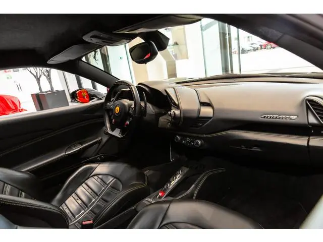Ferrari 488