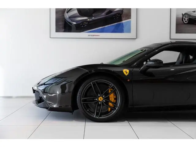 Ferrari 488