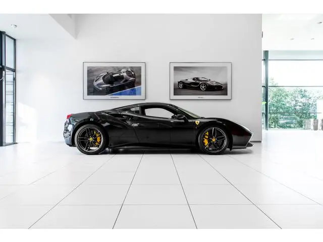 Ferrari 488