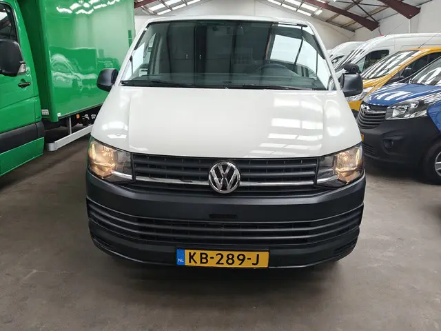 Volkswagen Transporter Kombi 2.0 TDI T6 L2H1 PERSONENBUS Euro 6