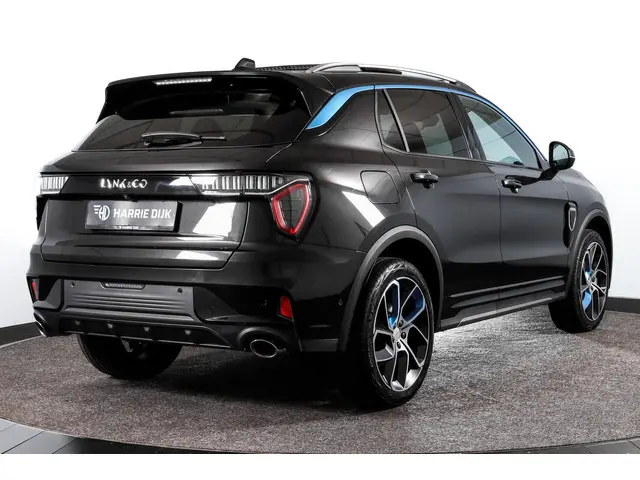 Lynk & Co 01 1.5 PHEV 261PK MY22 | 360 Camera | S/K-panodak | Adapt. Cruise | Memory | Elek. klep | LM 20" | 1536