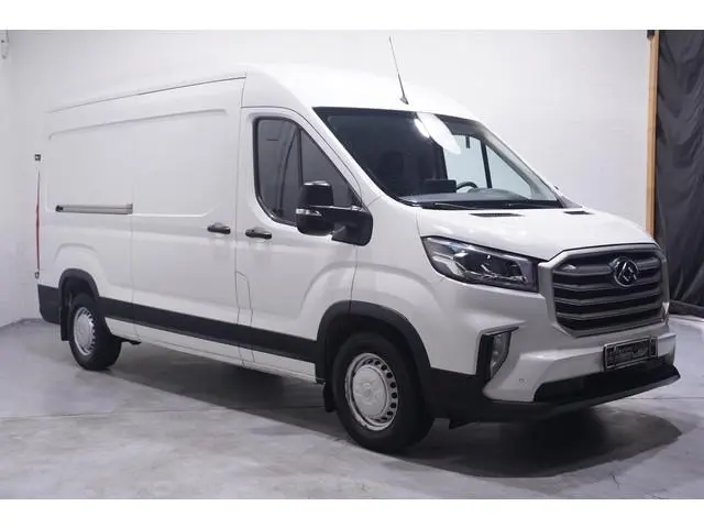 Maxus Deliver9