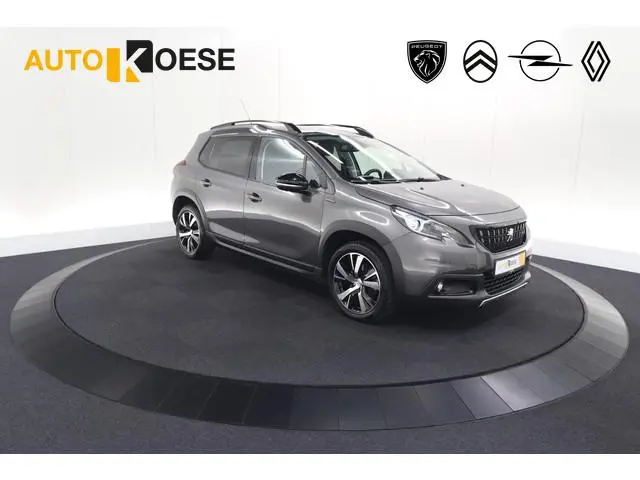 Peugeot 2008 PureTech 110 EAT6 GT Line | Trekhaak | Panoramadak | Apple Carplay | Parkeersensoren