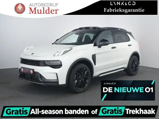 Lynk & Co 01 1.5 More | Pano | Leer | 360 Camera | ACC | Stoelverwarming |
