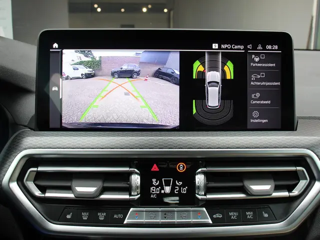 BMW X3 xDrive30e PHEV M-Sport Demo auto ! | Panorama dak | Navigatie | Climate Control | Lichtmetale...