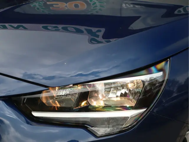Opel Corsa-e Edition 50 kWh 3-FASE / Carplay / Pdc / Elekramen / BTW AUTO