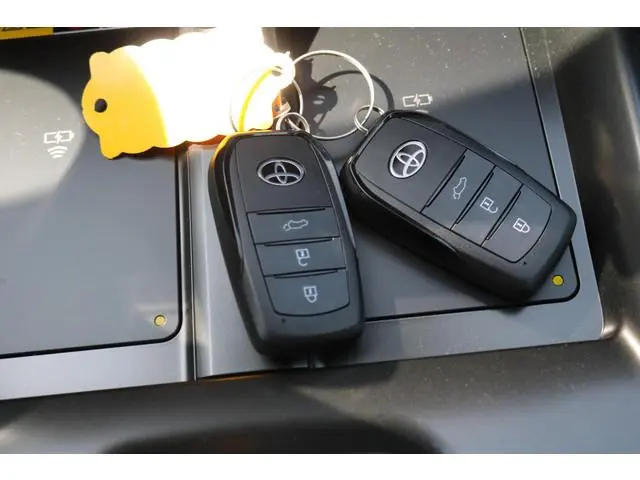 Toyota C-HR+