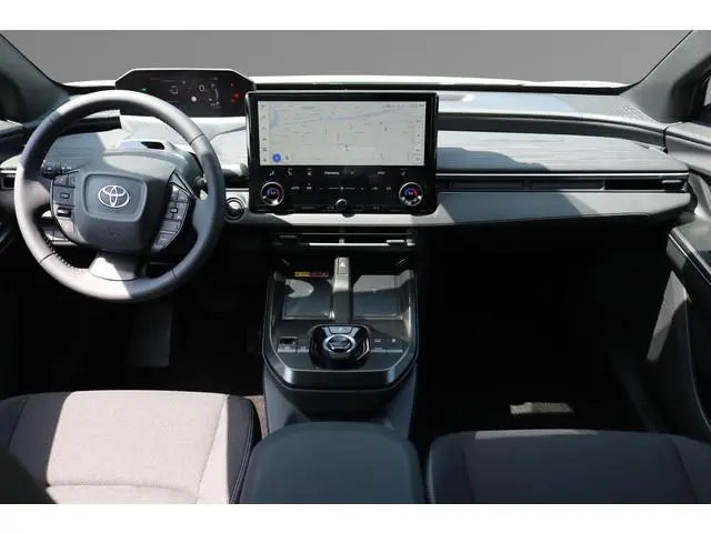 Toyota C-HR+ First Edition 77 kWh Elektrische laadklep, Apple android auto, stoel en stuurverwarming...