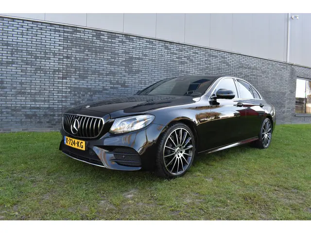 Mercedes-Benz E-klasse 200 Business Solution AMG Autmaat Leder Navigatie