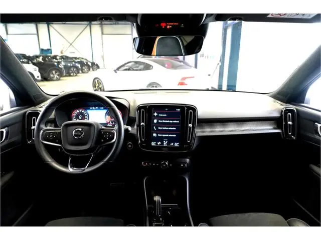 Volvo XC40 1.5 T4 Recharge 155kW/211pk DCT7 R-Design LEER/ALCANTARA + ADAPT.CRUISE + NAVI SENSUS + L...