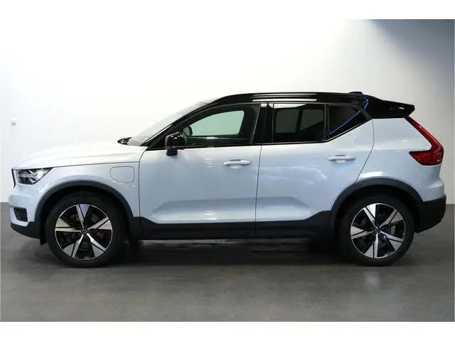Volvo XC40 1.5 T4 Recharge 155kW/211pk DCT7 R-Design LEER/ALCANTARA + ADAPT.CRUISE + NAVI SENSUS + L...