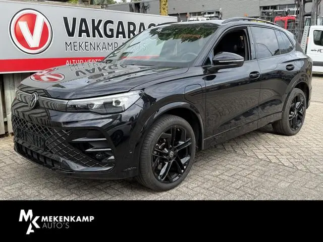 Volkswagen Tiguan 1.5 eHybrid R-Line Black Style 272pk 20"/VOL Leder + memory/Trekhaak/Harman Kardon...