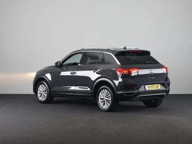 Volkswagen T-Roc 1.5 TSI Style Business 150PK | Automaat | Navigatie | Digitaal dashboard | Camera