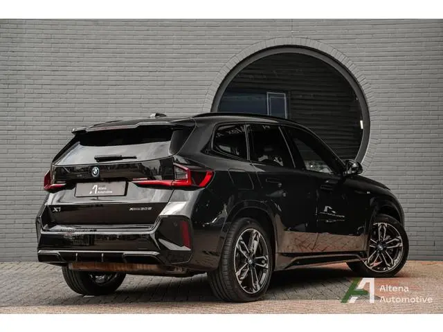 BMW X1 xDrive30e M-sport, BTW, panorama dak, head-up, harman kardon