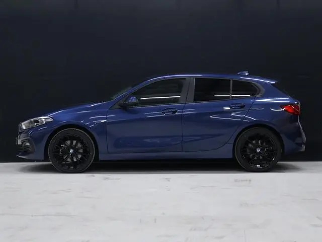 BMW 1-serie 118i M Sport [M STUUR, APPLE CARPLAY, STOELVERWARMING, VOL LEDER, ANDROID, DIGITAL DASH,...