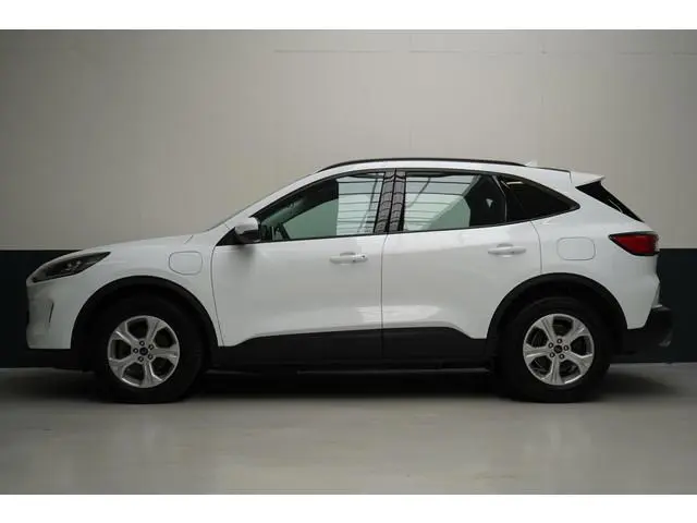 Ford Kuga 2.5 PHEV Cool & Sound | SoH 75% | All-seasonbanden | Trekhaak | stoelverwarming
