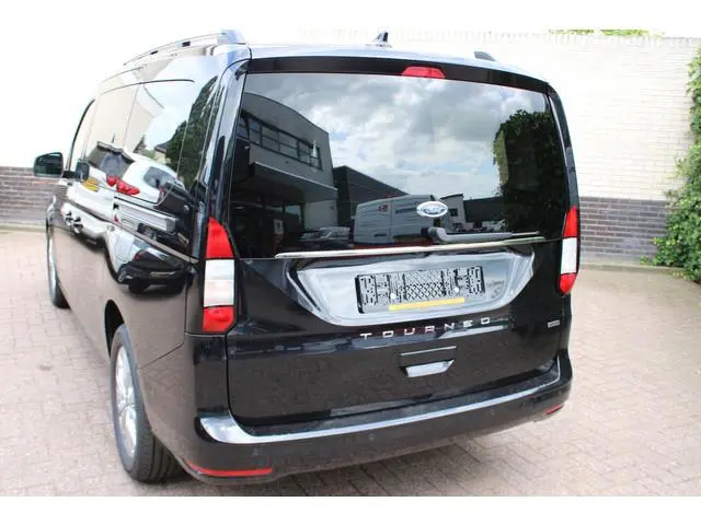 Ford Tourneo