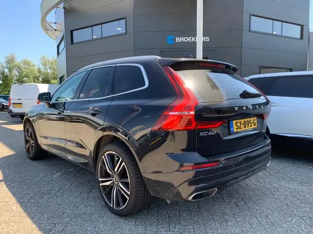 Volvo XC60 2.0 T5 AWD R-Design I 2de eig. I R-Design I Winterpakket I Blis I 21" I Leer I Camera I P...