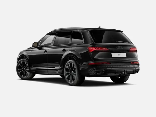 Audi Q7 55 TFSI e quattro Pro Line S 394 PK · 21" LM Velgen · B&O Premium 3D · Vierwielbesturing · Assist. plus, remote park