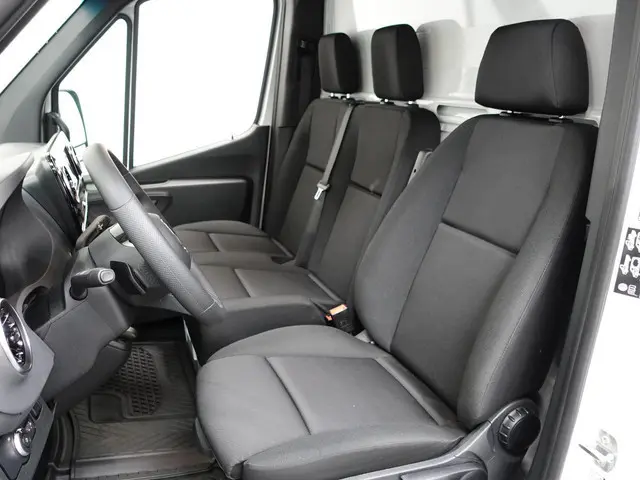 Mercedes-Benz Sprinter 315 1.9 CDI Bakwagen Meubelbak Laadklep Navi| Airco|Cruise Control| Comfort s...