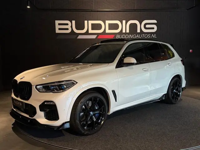 BMW X5 xDrive40i High Exe | M-performance | Pano | Trekhaak 2020 Benzine