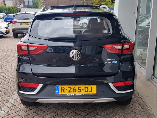 MG ZS EV