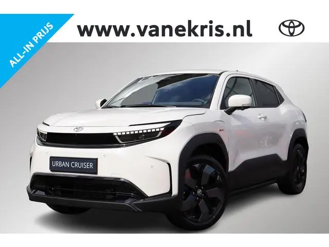 Toyota Urban Cruiser Executive 61 kWh, JBL, 360 Camera, € 3.000 Inruil Voordeel ! Adaptieve cruise c...