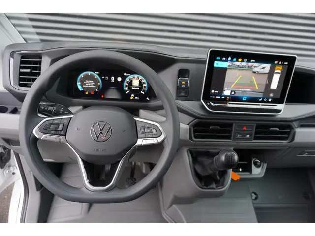 Volkswagen Crafter 35 140pk L3H2/L2H1 Facelift Camera Apple carplay  3-Zits DAB+  Cruise control