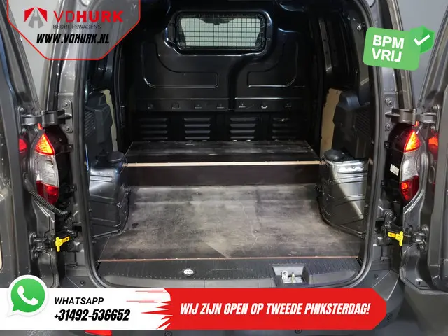 Ford Transit Courier