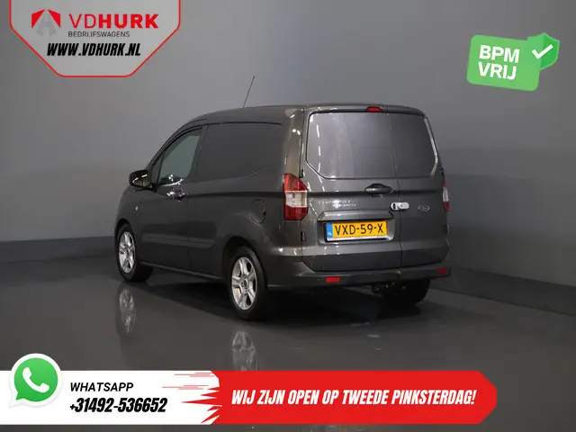 Ford Transit Courier 1.5 TDCI 100 pk Limited Stoelverw./ Voorruitverw./ Navi/ Carplay/ Camera/ Clima...