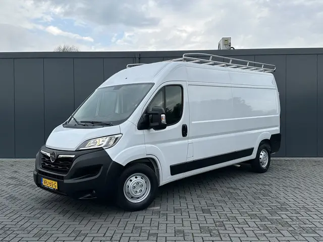 Opel Movano