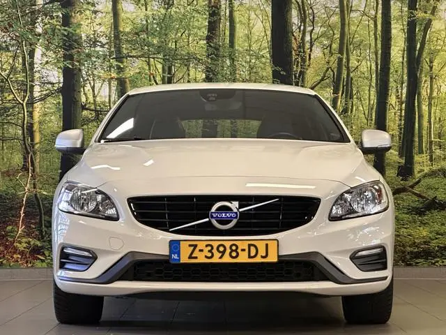 Volvo V60 2.4 D6 Twin Engine Special Edition | Dealer Onderhouden | Cruise Control | Stoelverwarming...