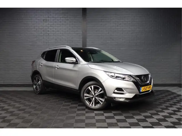 Nissan Qashqai 1.3 DIG-T N-Motion | PANORAMADAK | TREKHAAK | LED | 360 CAMERA | 140PK | LMV |