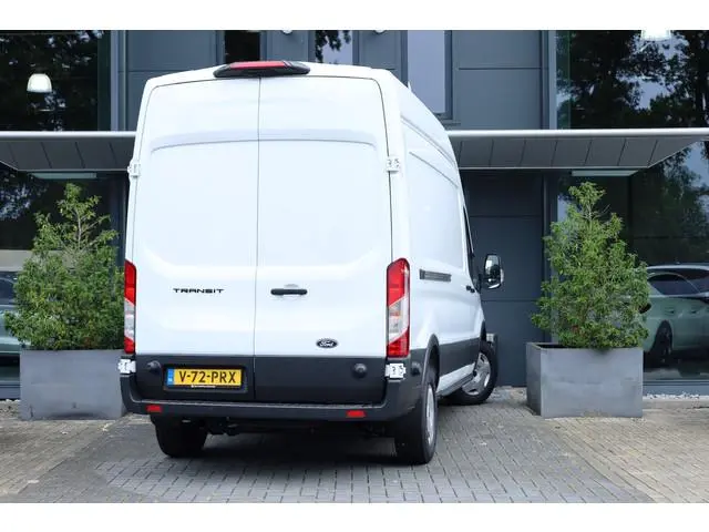 Ford Transit 350 2.0 TDCI L3H3 Trend | Automaat | 2.800kg trekgew. | Camera | Facelift | Groot scher...