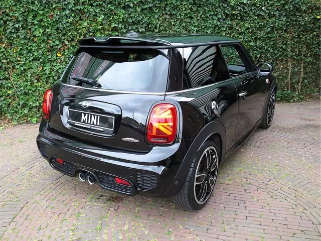 MINI John Cooper Works 2.0 Chili F56 LCI aut. NL-auto, Pano, DAB, A.camera, digitaal display, 18"
