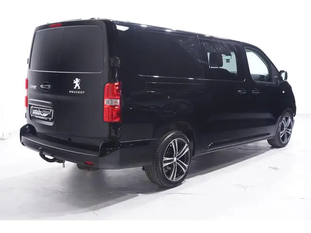 Peugeot Expert 2.0 BlueHDI 180 pk Aut. Dubbel Cabine 2xSchuifdeur 19" LMV, Navi, Camera, Trekhaak 2....