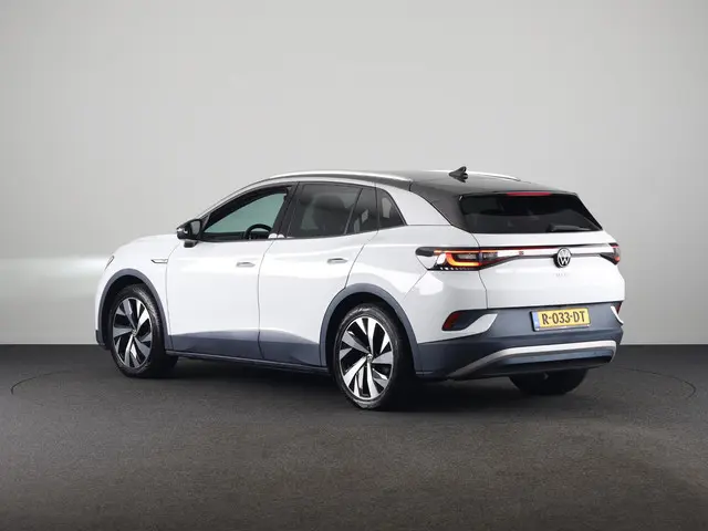 Volkswagen ID.4 Life 77 kWh SoH 93% | Camera| Parkeersensoren | Sfeerverlichting | Navigatie | Stoel...