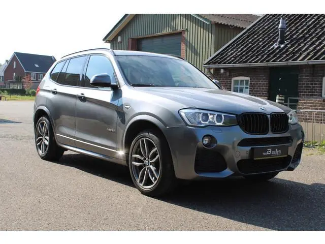 BMW X3 xDrive20i High Executive M-SPORT LEER NAVI PANO 140000KM!!!